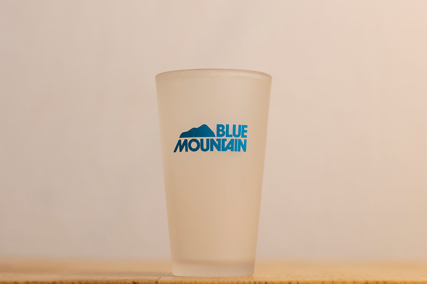 16oz Frosted Pint Glass