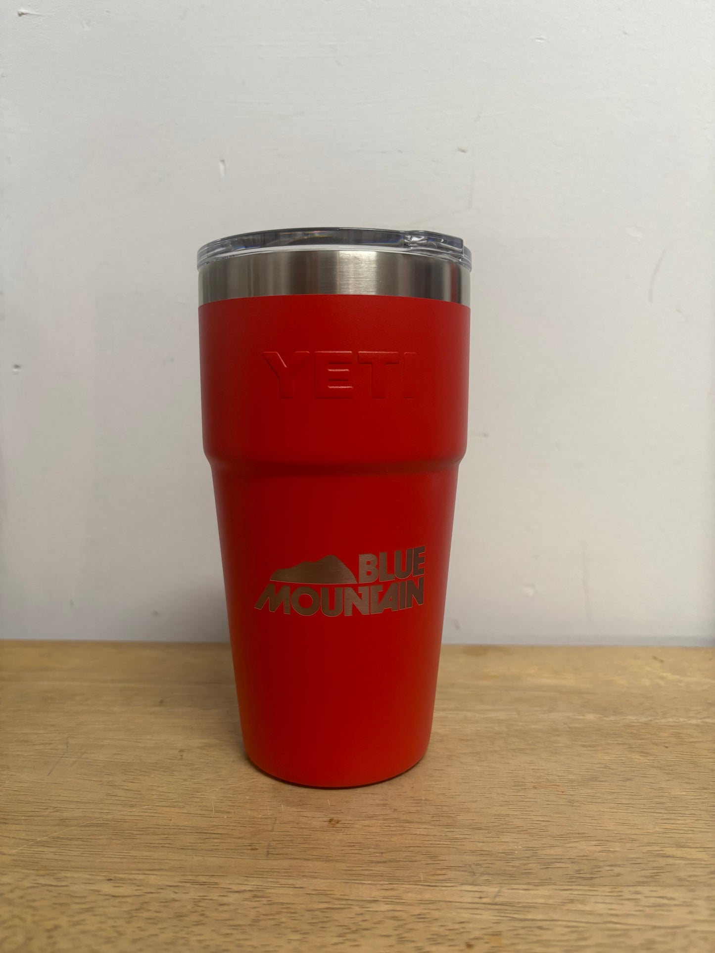 20 oz Blue Mountain YETI Rambler®