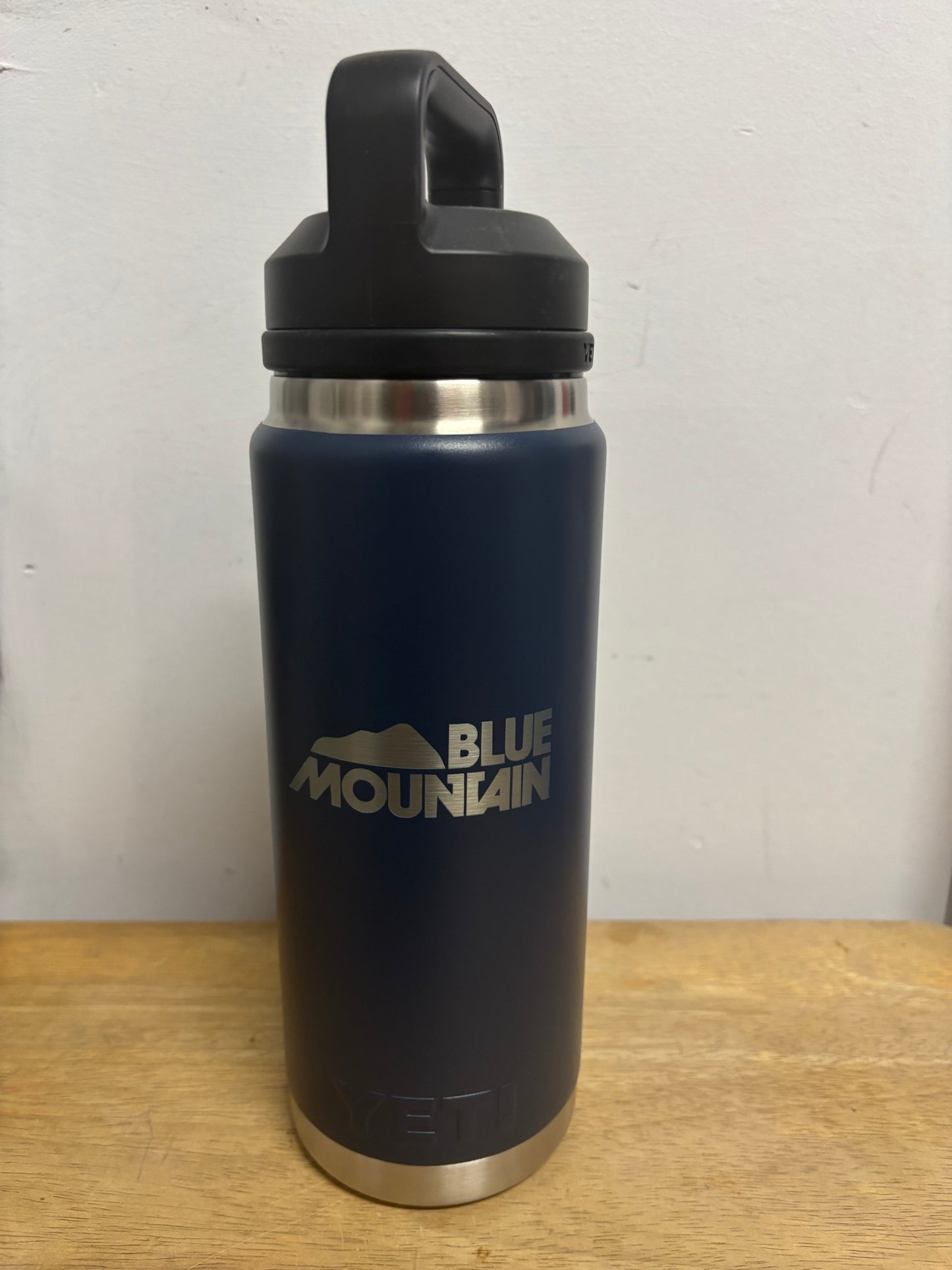 Blue Mountain 26 oz YETI Rambler®