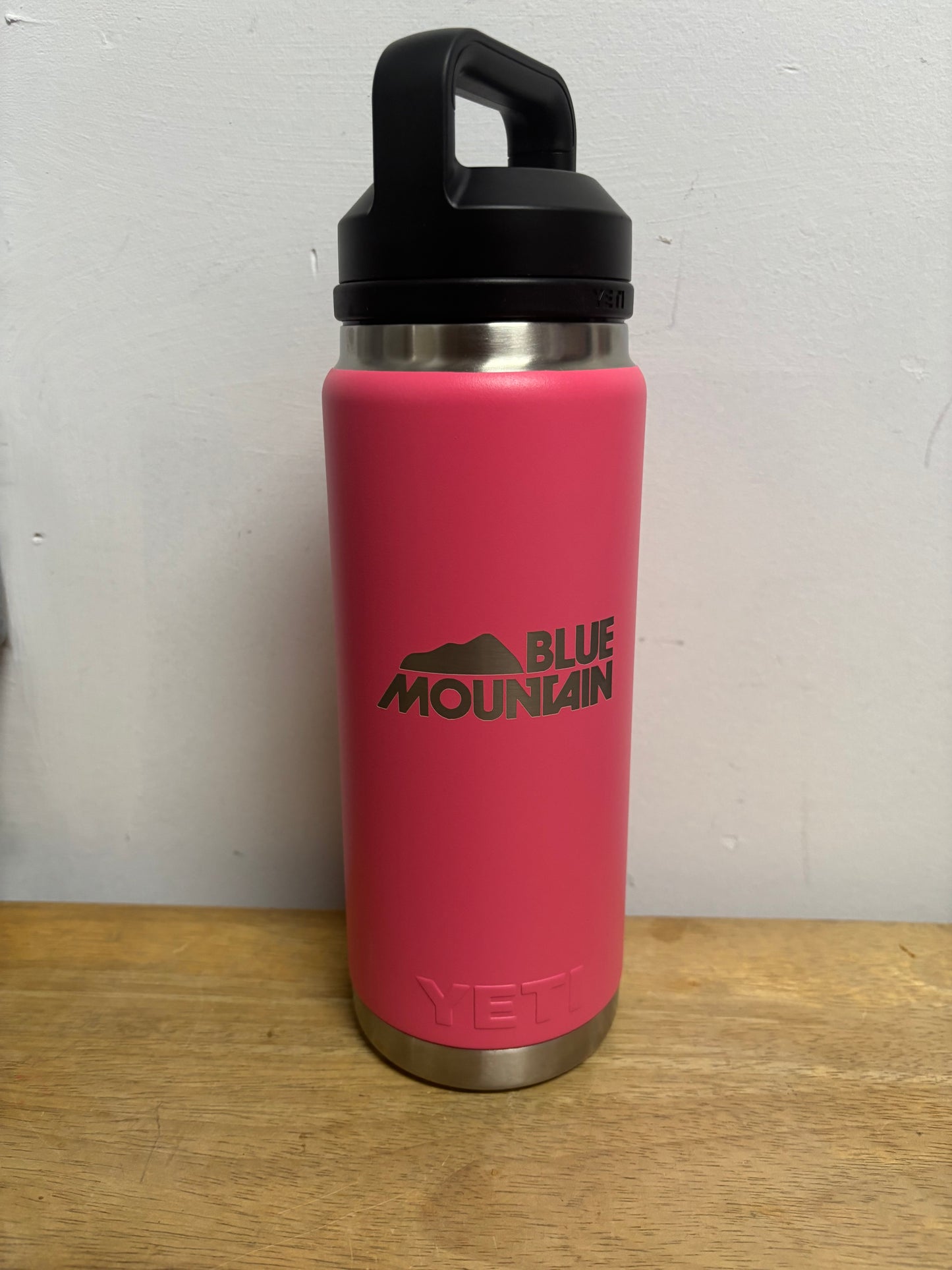 Blue Mountain 26 oz YETI Rambler®